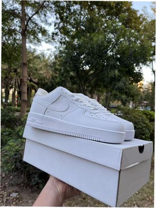 Nike Air Force 1 Low '07 Talla 41 Blancas