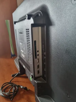 TV Akai 32 para arreglar o piezas