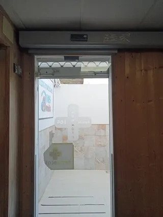 Puerta corredera de cristal