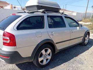 SKODA SCOUT 4X4 GASOLINA