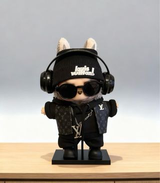 Labubu llavero con ropa