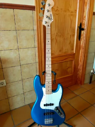 Bajo Fender Jazz Bass