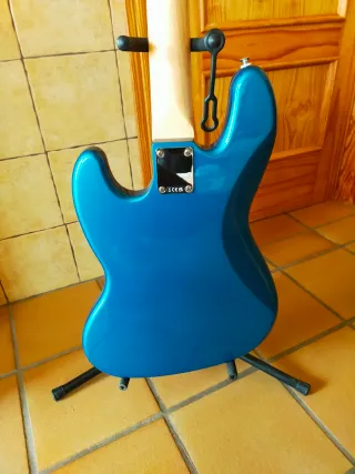 Bajo Fender Jazz Bass
