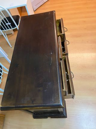 Mueble de madera
