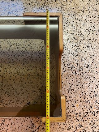 Mesa de centro de madera y cristal