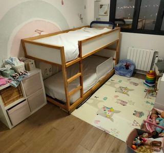 Cama alta/baja Ikea KURA reversible