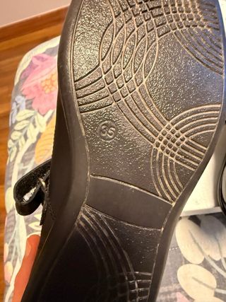 Zapatos niña traje regional Manchega T.35 Negro.