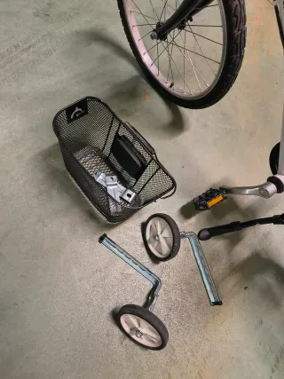 Bicicleta BTWIN 20 blanca