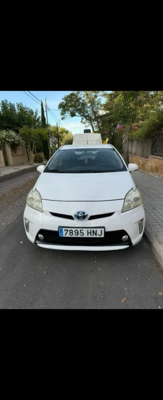 Toyota Prius 2012