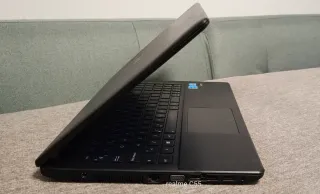 Portátil Asus F551C Negro