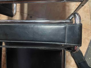Sillón Wassilly sim. Knoll en Cuero Negro alta cal