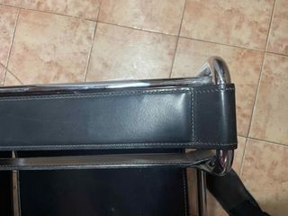 Sillón Wassilly sim. Knoll en Cuero Negro alta cal