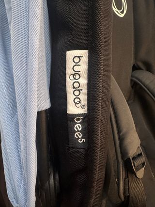 Bugaboo Bee 5 - Con dos capotas y una funda
