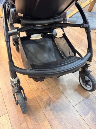 Bugaboo Bee 5 - Con dos capotas y una funda