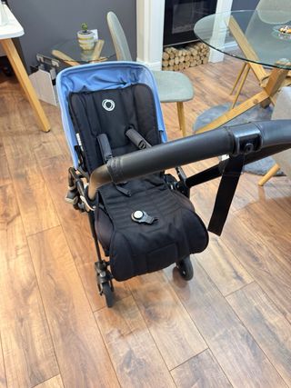 Bugaboo Bee 5 - Con dos capotas y una funda