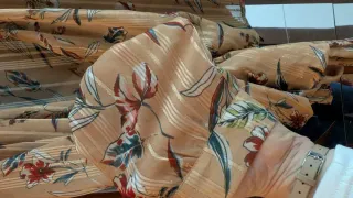 Blusa elegante estampado floral