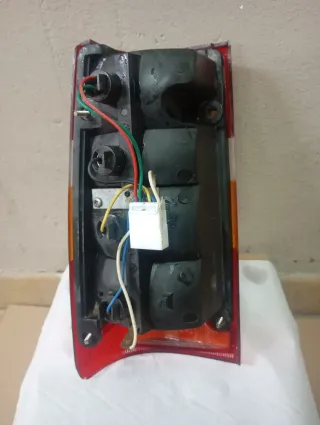 Pilotos Traseros Opel Frontera a