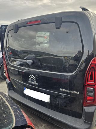 Portón trasero Citroen Berlingo 2023