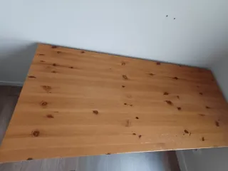 Escritorio, mesa de madera Ikea