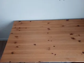 Escritorio, mesa de madera Ikea