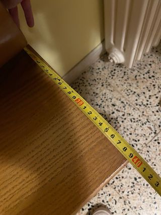 Cómoda de madera con cajones