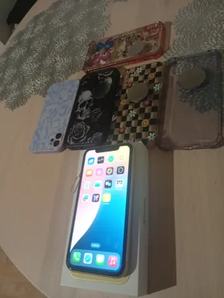 iPhone 11 Amarillo 128gb