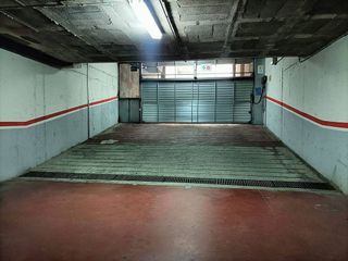 Garaje en alquiler en Eixample Sud – Migdia en Girona