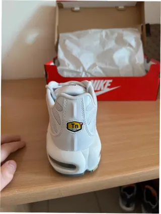 Nike Air Max Plus TN Blanco Talla 37.5
