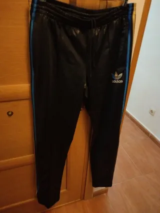 Pantalón Adidas Chile 62 Negro/Azul