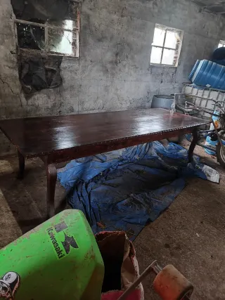 Mesa de castaño rústica