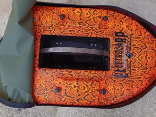 Barco cebador Carpio C3