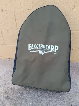 Barco cebador Carpio C3