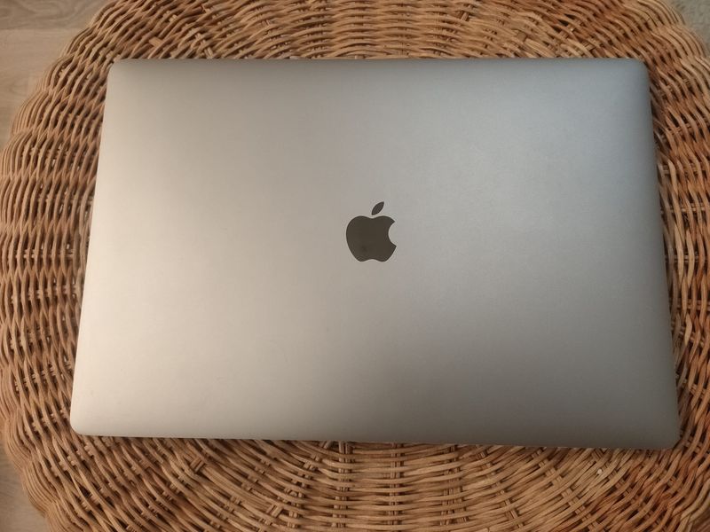 MACBOOK PRO 16'' 2019 I9/32/512 afbeelding 2