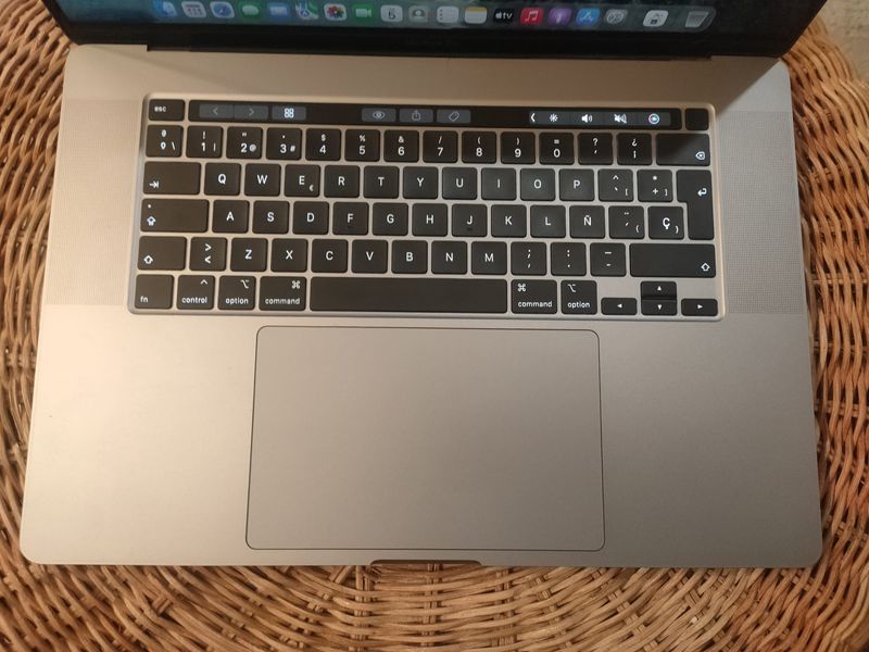 MACBOOK PRO 16'' 2019 I9/32/512 afbeelding 8