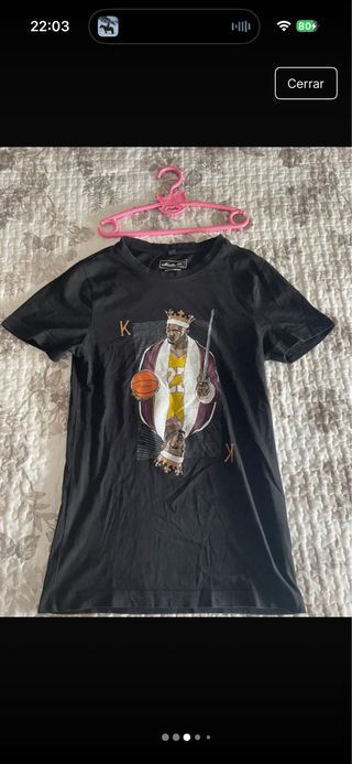 Camisetas con estampados de figuras icónicas