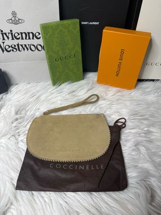 Pochette Coccinelle Oro Scamosciato