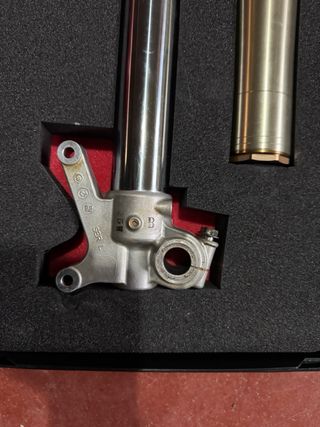 Horquillas KYB 48 Factory Kit