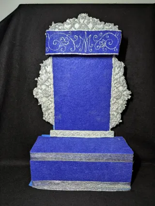 Dosel/Altar de culto azul y plateado