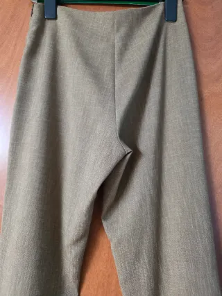 Traje de chaqueta y pantalón marrón