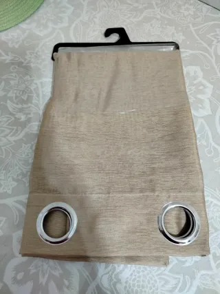 Cortina visillo beige con ojales