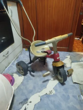 Triciclo Smoby con manillar