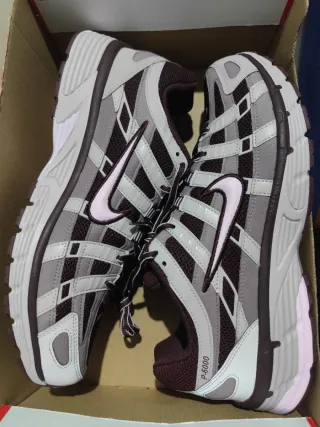 Nike P6000 Talla 45.5 Marrón/Gris