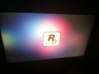 PS4 (PlayStation 4) Negra + 4 Juegos