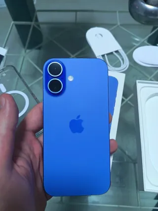 iPhone 16 256GB Azul