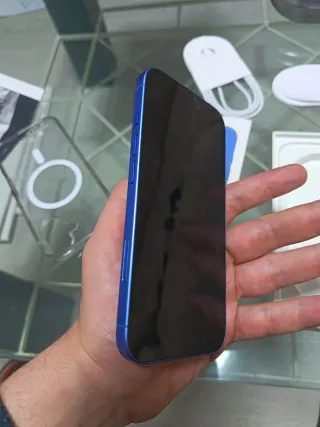 iPhone 16 256GB Azul