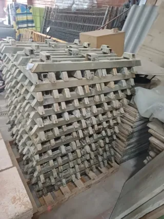 Tableros 197cmx50cm...y puntales 3m/4m..de obra