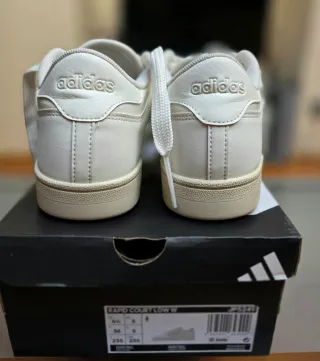 Zapatillas Adidas. Rapid Coury Low W