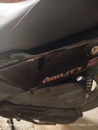 Kymco Agility 125cc Scooter Negra