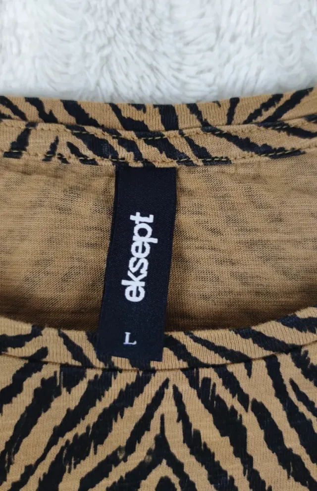 Camiseta Eksept Animal Print Talla L