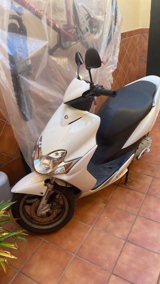 Yamaha Jog RR 49cc Blanca Automática